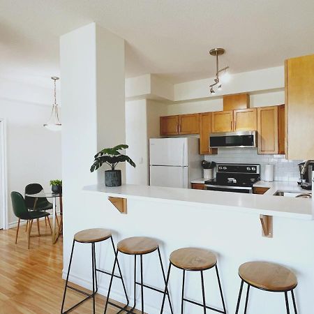 Апартаменты Downtown Waterfront Kelowna Oasis Newly Renovated 2Bed 2Bath Экстерьер фото